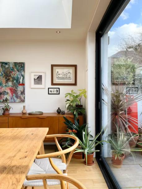 Beautiful light-filled home in the city centre-1