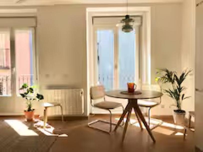 Centrally located and bright apartment spain madrid-0