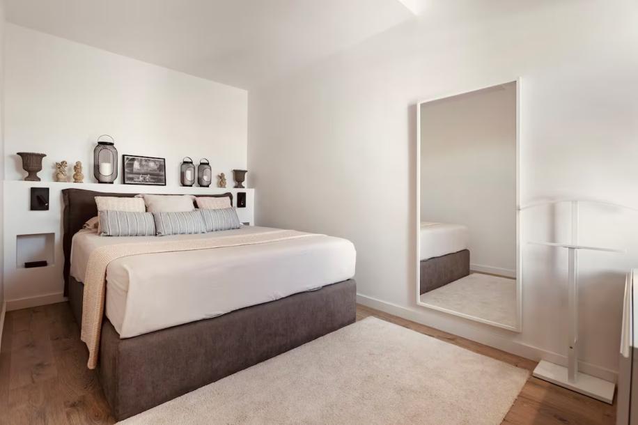 Luxury Terrace Penthouse Sagrada Familia 2 br barcelona-5