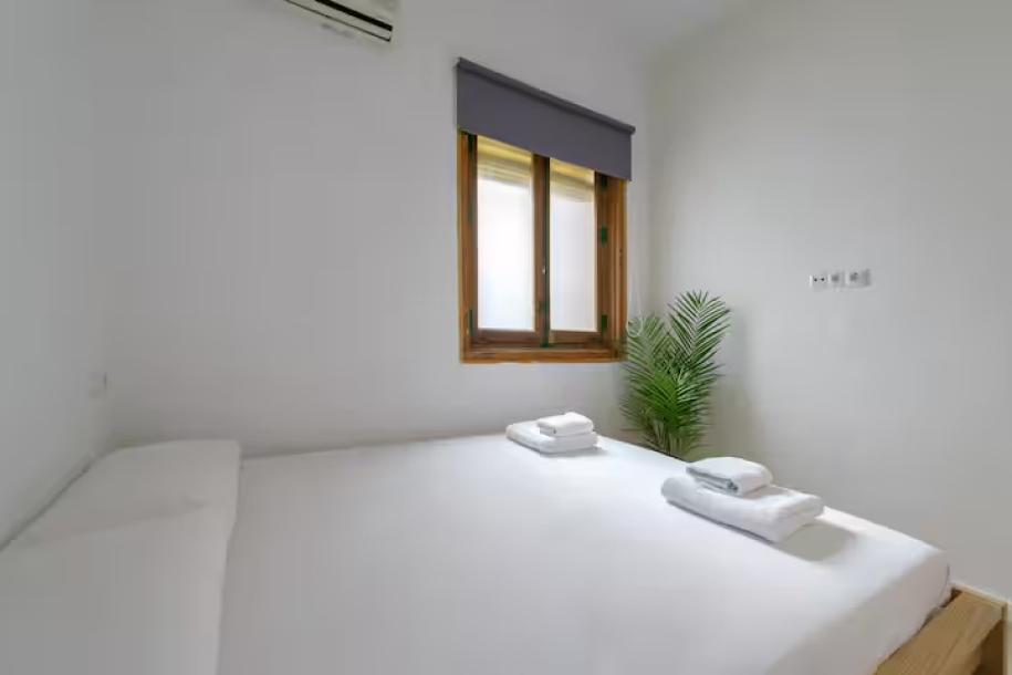 Lovely study in Malasaña spain madrid-2