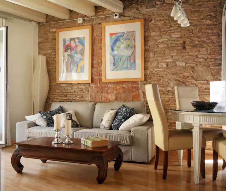 Explore Old Barcelona from a Loft-Style Studio-1