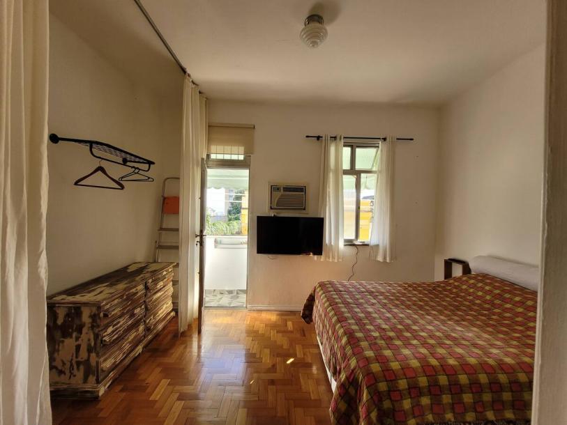 Apartment at bucolic Morro da Conceição-4