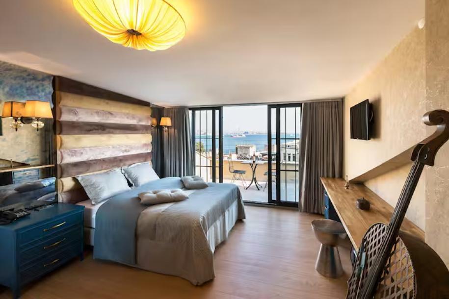 Sea View Suite with Balcony At Istanbul Old city-3