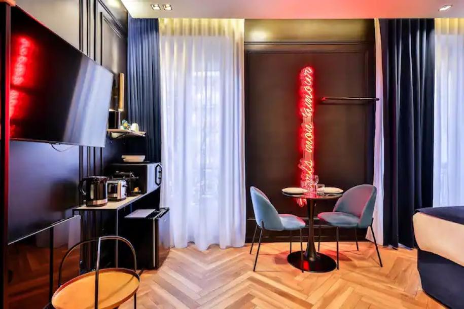 Wonderful Suite with AC Le Marais Beaubourg-7