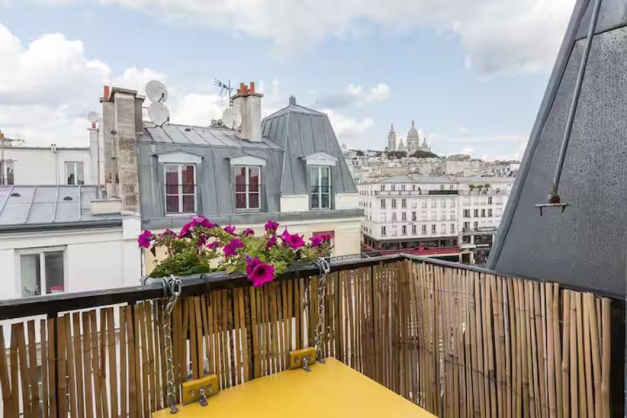 Nice flat overlooking Montmartre paris-5