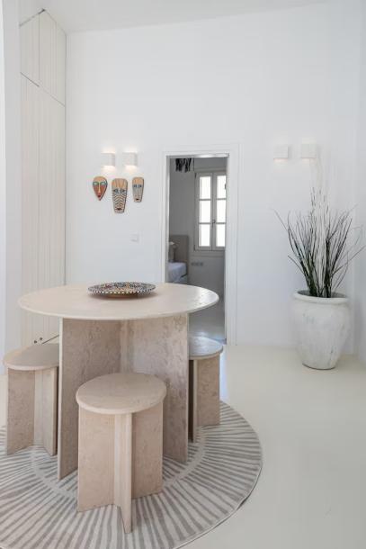 Chiara Mykonos III-2