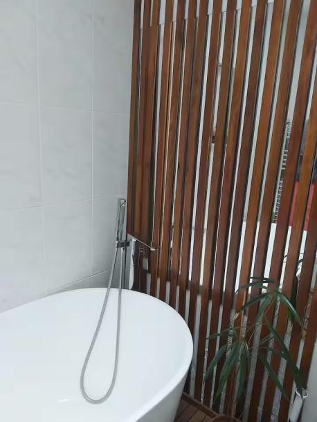 Stylish charming 2 bed mews, D4-10
