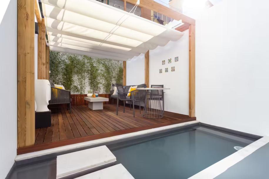 STUPENDO-2BR- Patio&RefreshPond-A/C-Center-Park lisbon portugal-8