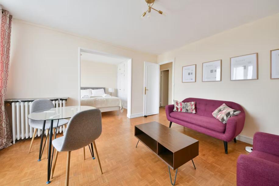 Vibrant 1BR with balcony and view of Eiffel Tower-6