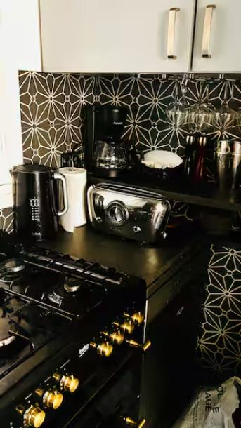 Charm, comfort and tradition close to Montmartre-3