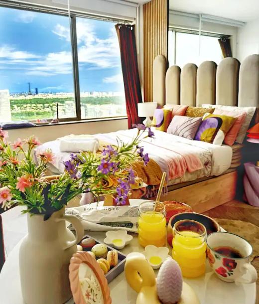 Luxury Studio Stunning Eiffel Tower Views-3