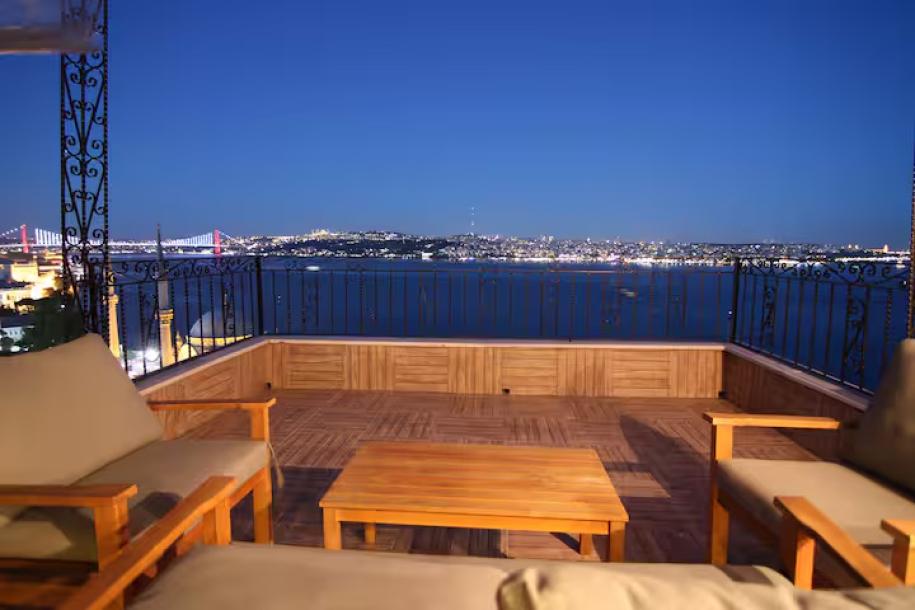 Luminous Flat With Breathtaking City View Terrace-8