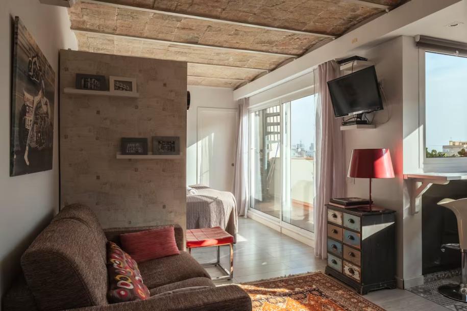 Lovely Penthouse Studio w Private Rooftop Terrace-5