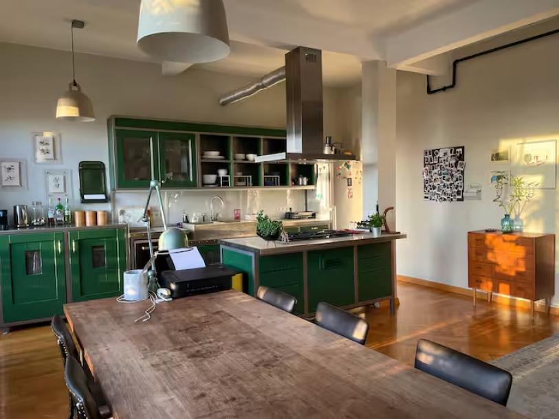 Spacious Comfortable and Happy Loft-3