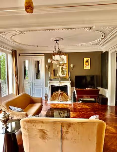 Charm, comfort and tradition close to Montmartre-6