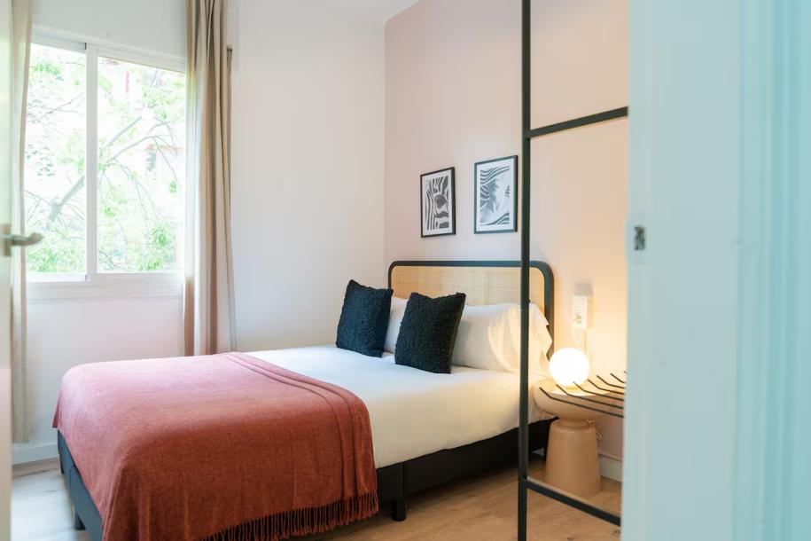 Luminous Apt. Next to Sagrada Familia barcelona-9
