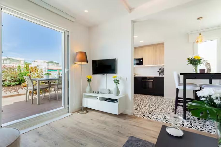 Luxury Terrace Penthouse Sagrada Familia 2 br barcelona-9