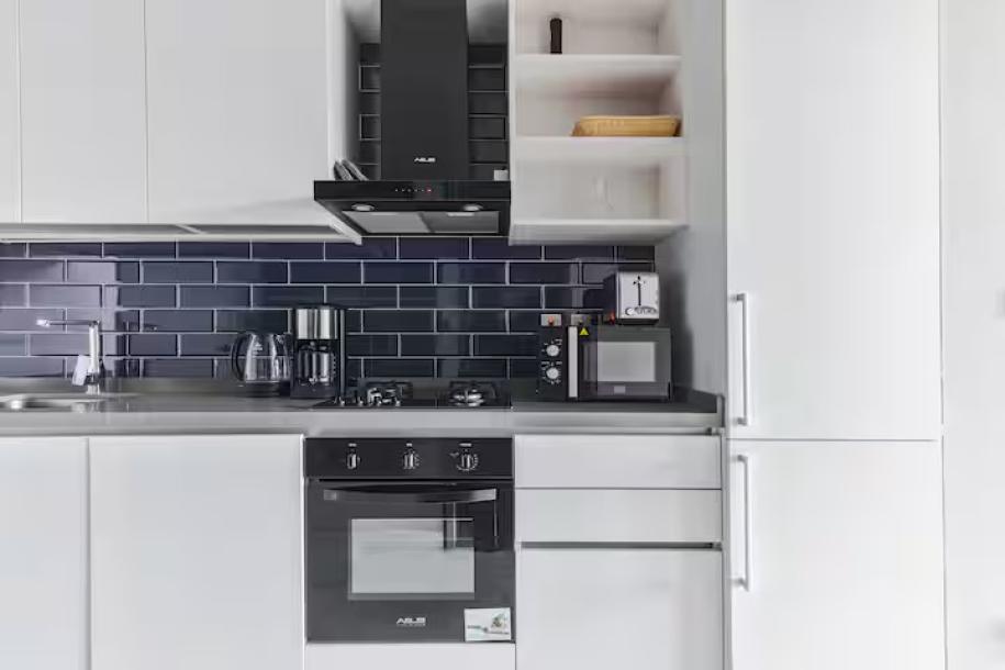 Modern Studio Apt | Near Dubai Mall & Burj Khalifa-7