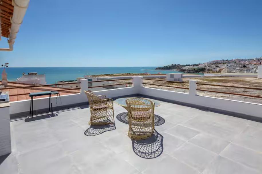★Beach Studio★ Giant Terrace ★ Perfect for couples-11