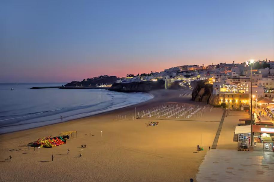 ★Beach Studio★ Giant Terrace ★ Perfect for couples-10