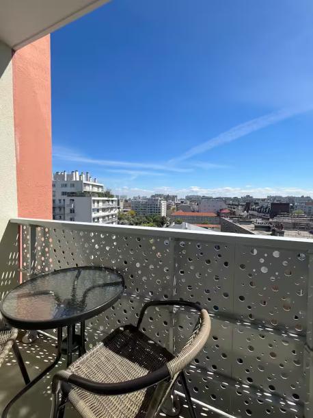 Vibrant 1BR with balcony and view of Eiffel Tower-11