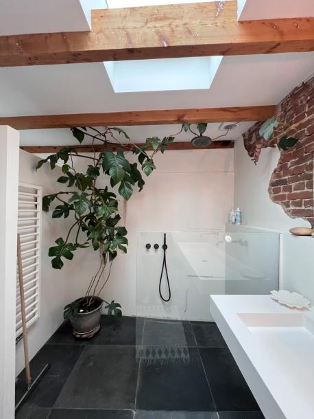 Spacious & stylish house at central station-16