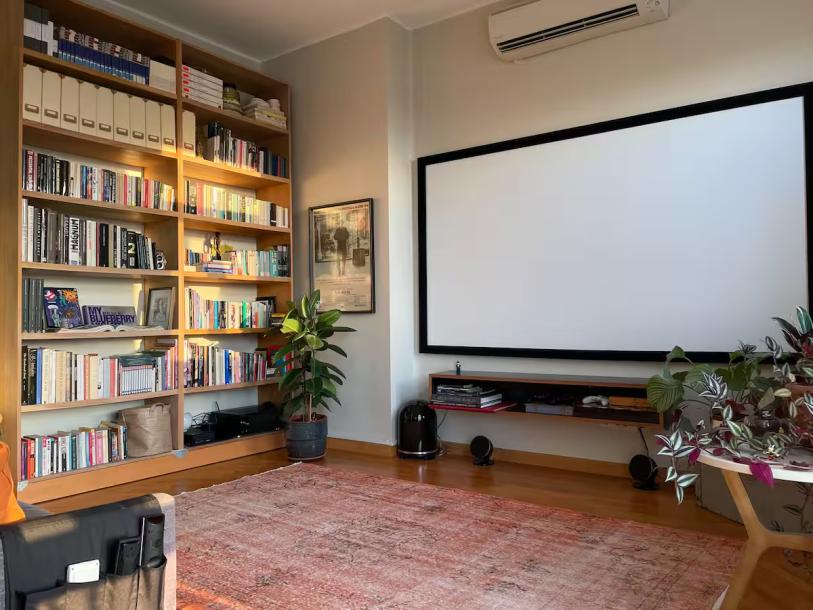 Spacious Comfortable and Happy Loft-14