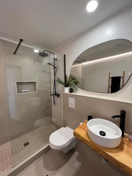 Panoramic Sea&Marina view, pool, center 15min walk-14