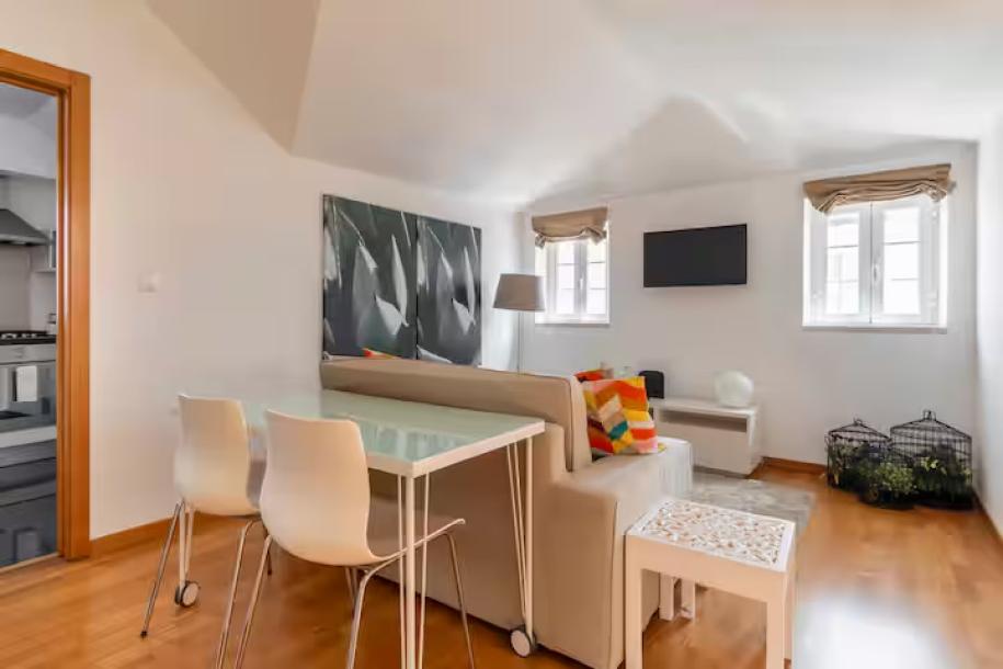 Tower of Belém one bedroom apartment  lisbon portugal-12