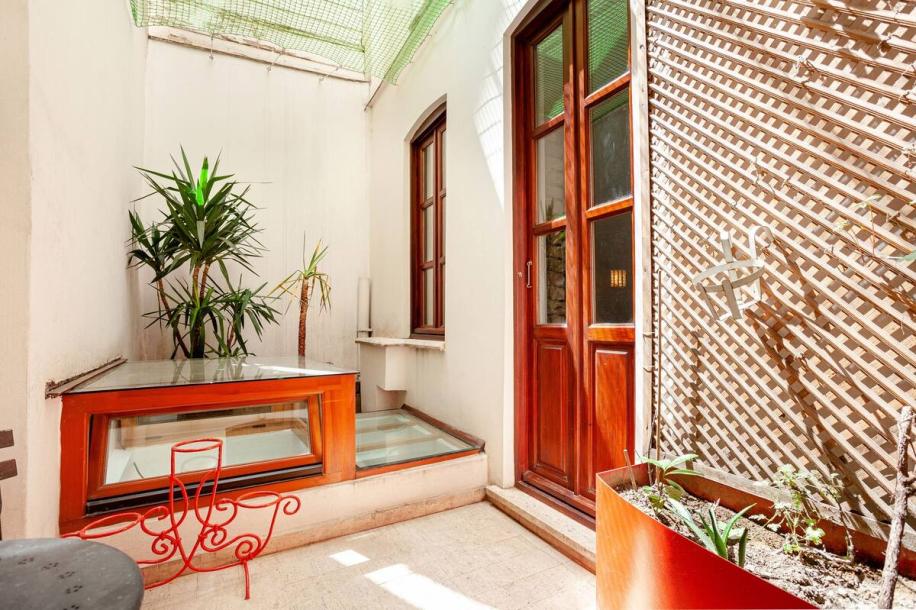 Private Entrance 2 Level Townhouse Loft Apt-11