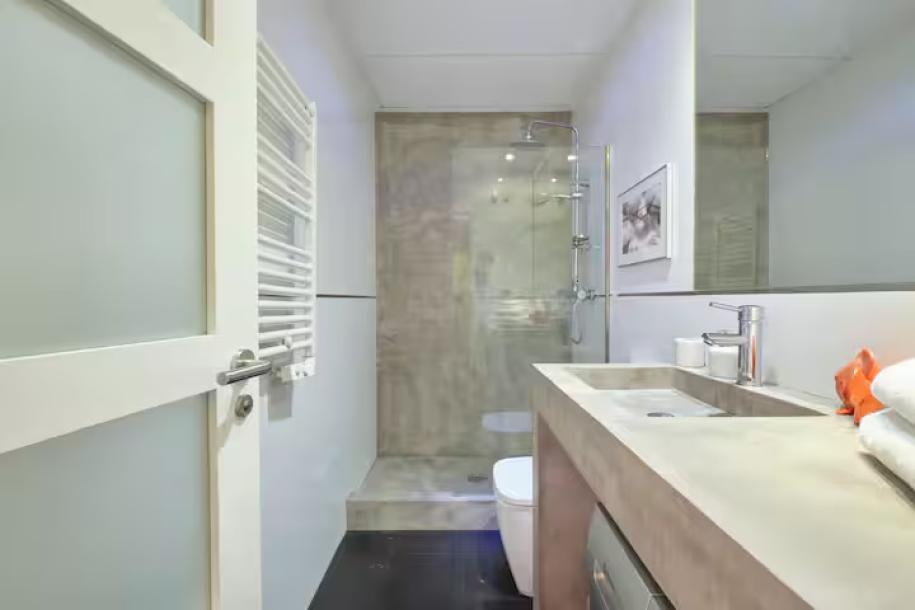 1 br accomodation in Malasaña spain-9