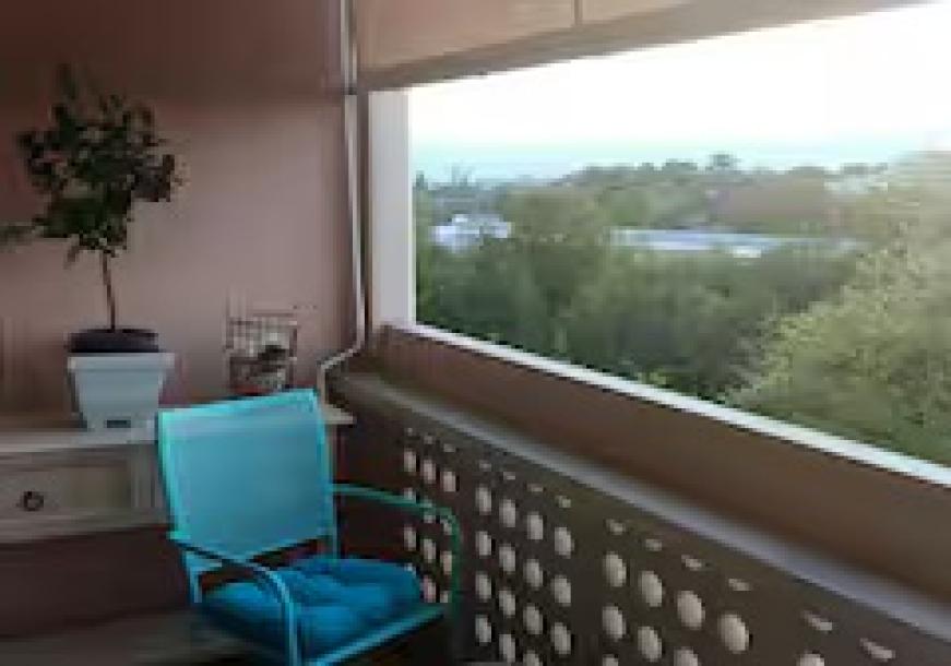 1 bedroom apartment with view (yellow)-4